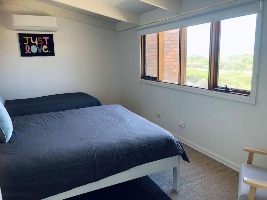Peterborough Beach House Εξωτερικό φωτογραφία