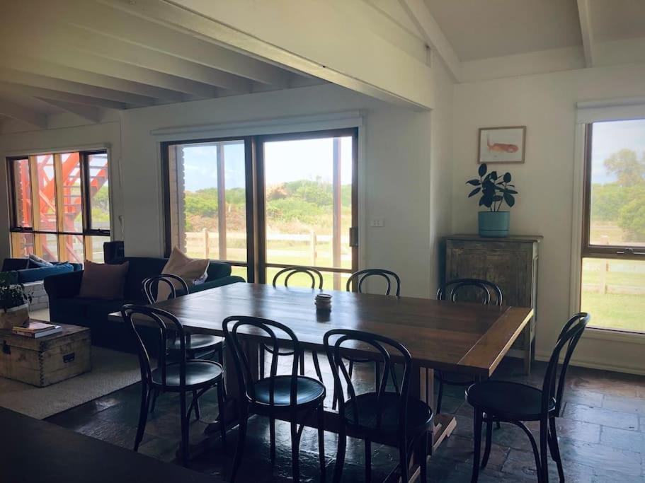 Peterborough Beach House Εξωτερικό φωτογραφία
